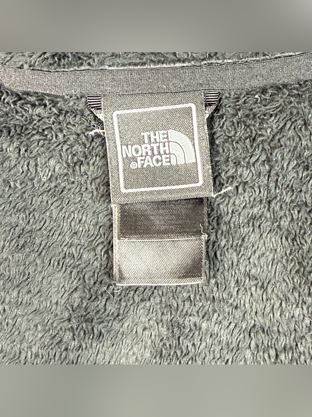 The North Face Women’s Small Black Fuzzy Fleece Full Zip Jacket - Picture 5 of 13